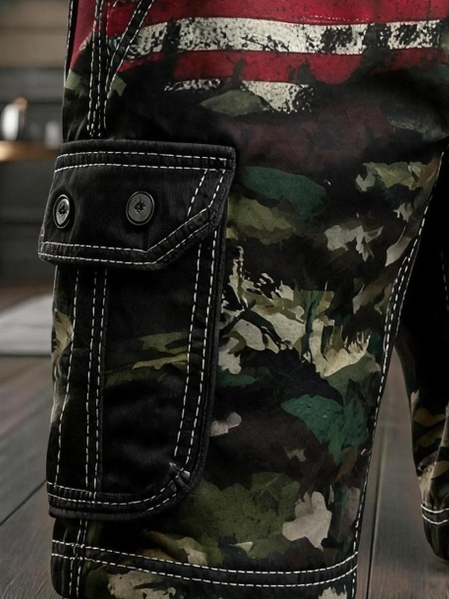 Men's Retro Color-Block Distressed Patriotic Cargo Shorts with Pockets (Belt Not Included)