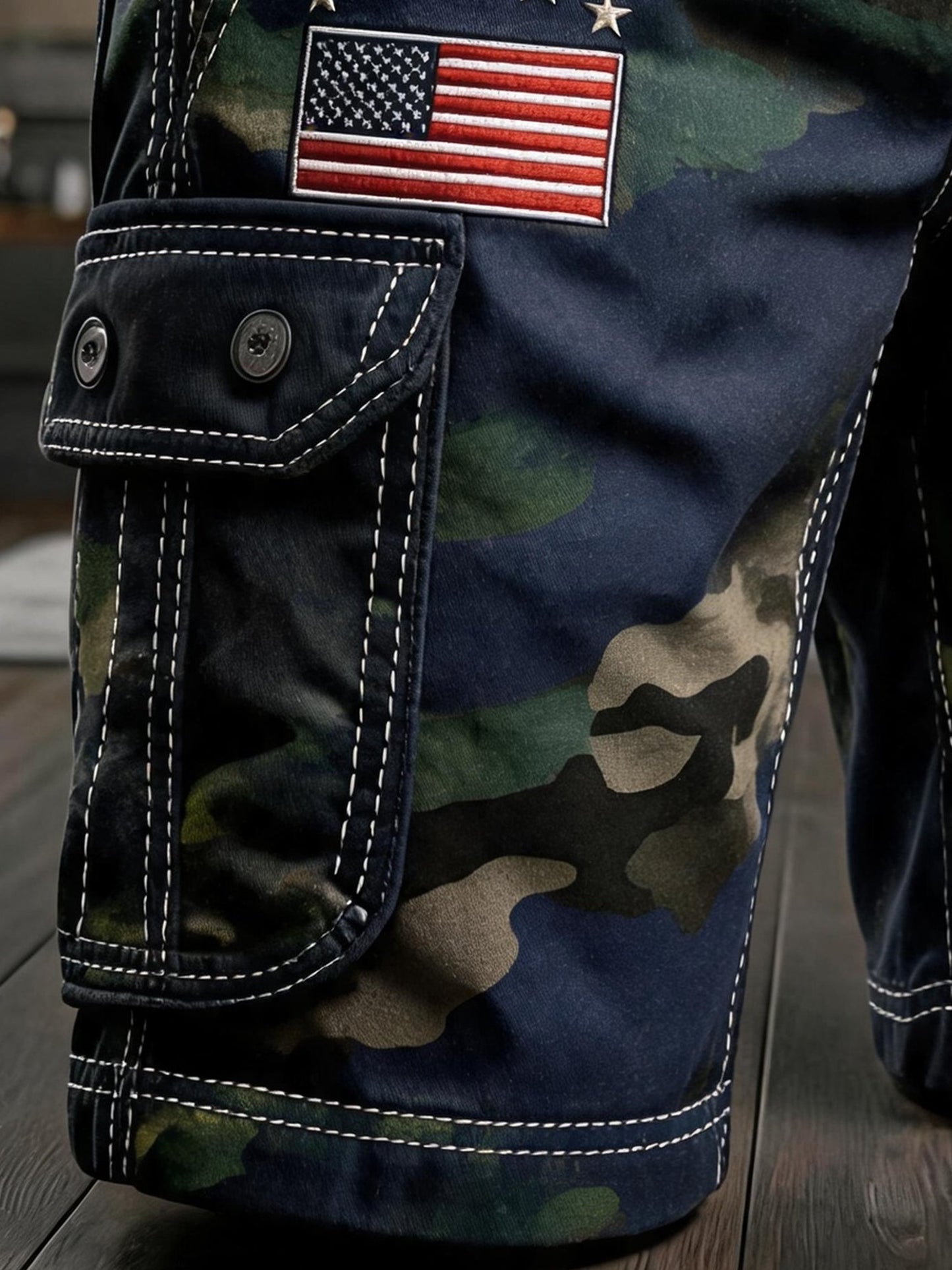Men's Retro Color-Block Distressed Patriotic Cargo Shorts with Pockets (Belt Not Included)